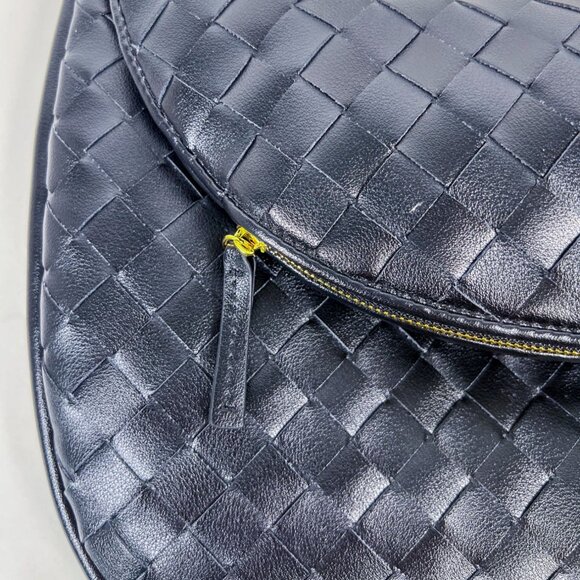 SOLD OUT - Verano Hill Adele Handbag – Black Vegan Leather Tote – Lightweight - Picture 4 of 6